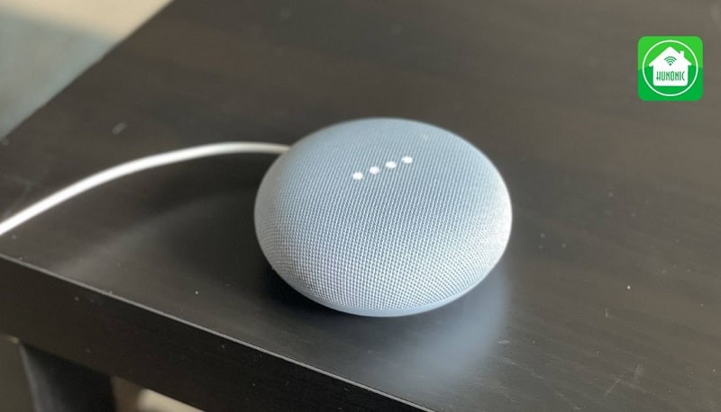 Phiên bản Nest mini sở hữu thiết kế giống với một viên sỏi nhỏ với đường kính nhỏ